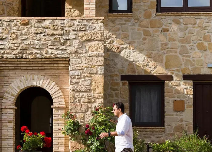 호텔 La Torre Del Visco - Relais & Chateaux Fuentespalda